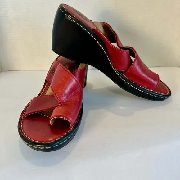 Born Red Leather Cushioned Wedge with Toe Strap Sandals Size 8 - Picture 1 of 15